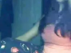 แม่และเพื่อนของเธอไอ้ลูกชายของเธอ วีดีโอ เลีย หี